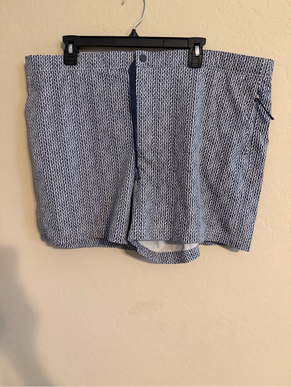 lululemon athletica White and Navy Patterned Activewear Liner